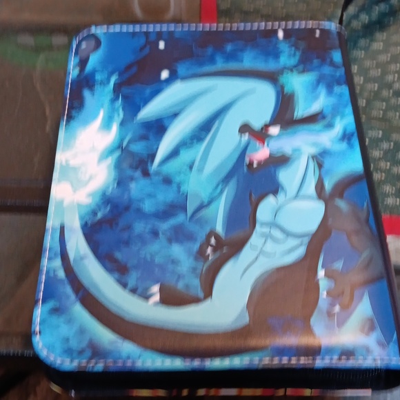POKEMON CARD BINDER - Picture 2 of 3